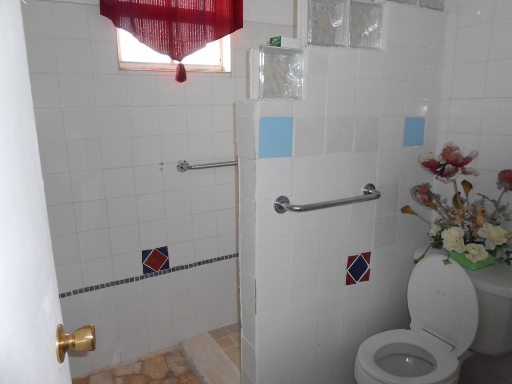 JO J'S Hostel