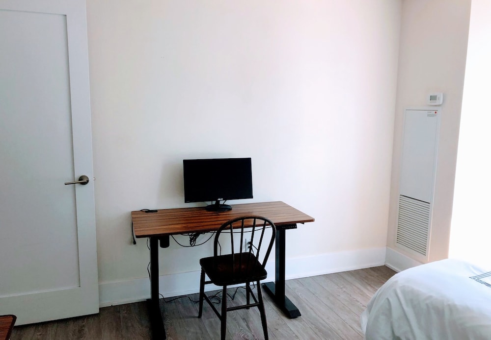 Applewood Suites - CN Tower & Convention