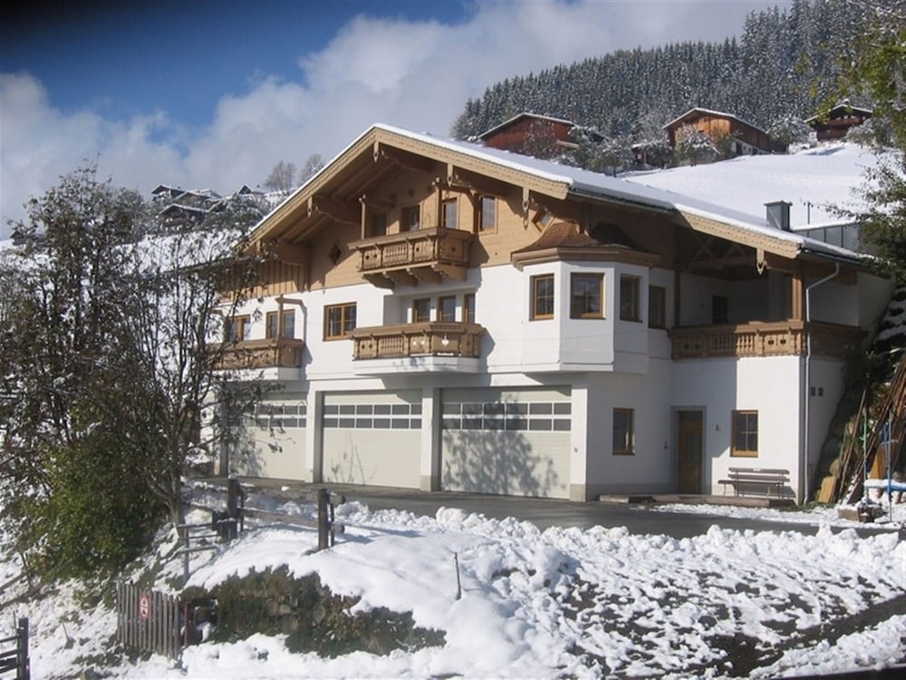 Stunning Apartment Near Forest in Mittersill