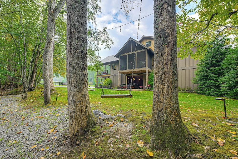 28 Acres: Home w/ Barn & Fire Pit Near Franklin!