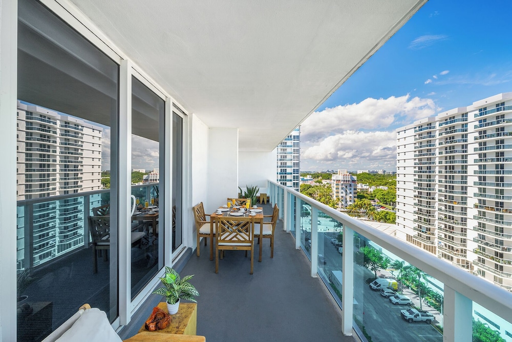 Luxury Vacation Rentals at 1 Hotel & Homes by LRMB