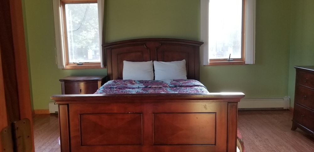 Red Ranch Motel