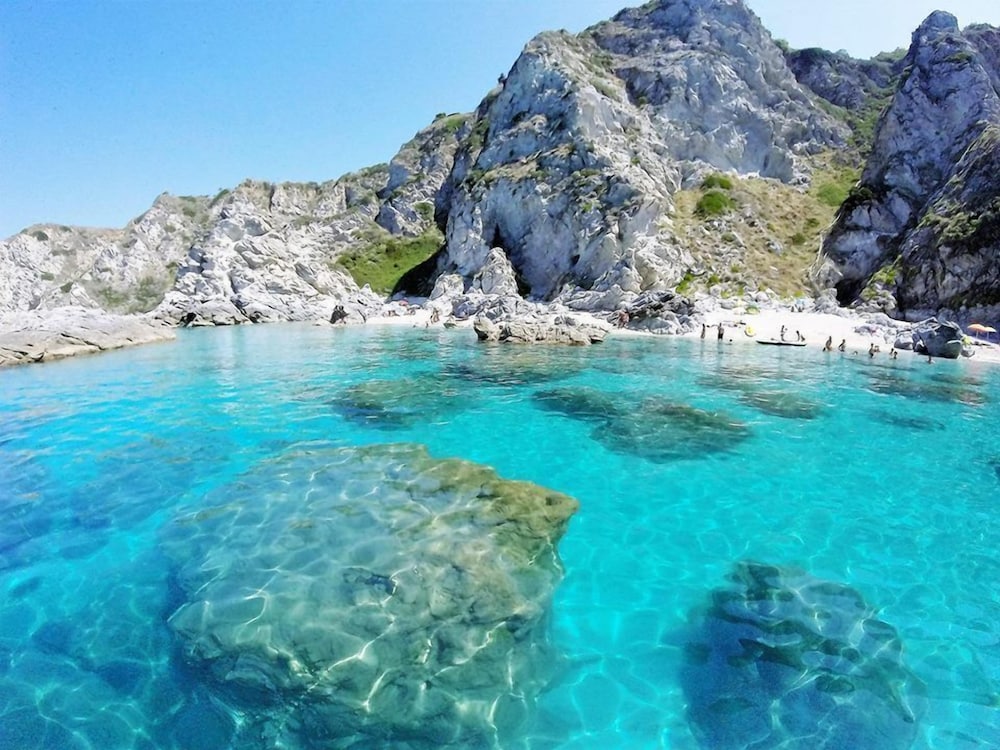 Cala Petrosa Resort