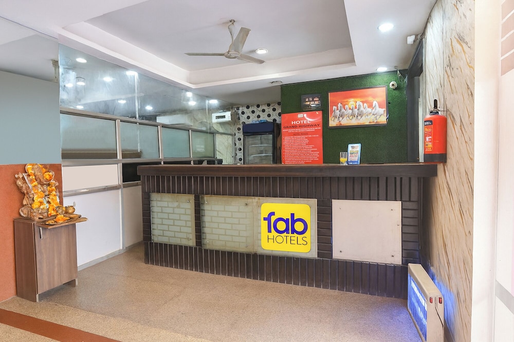 Fabhotel Grand Highway