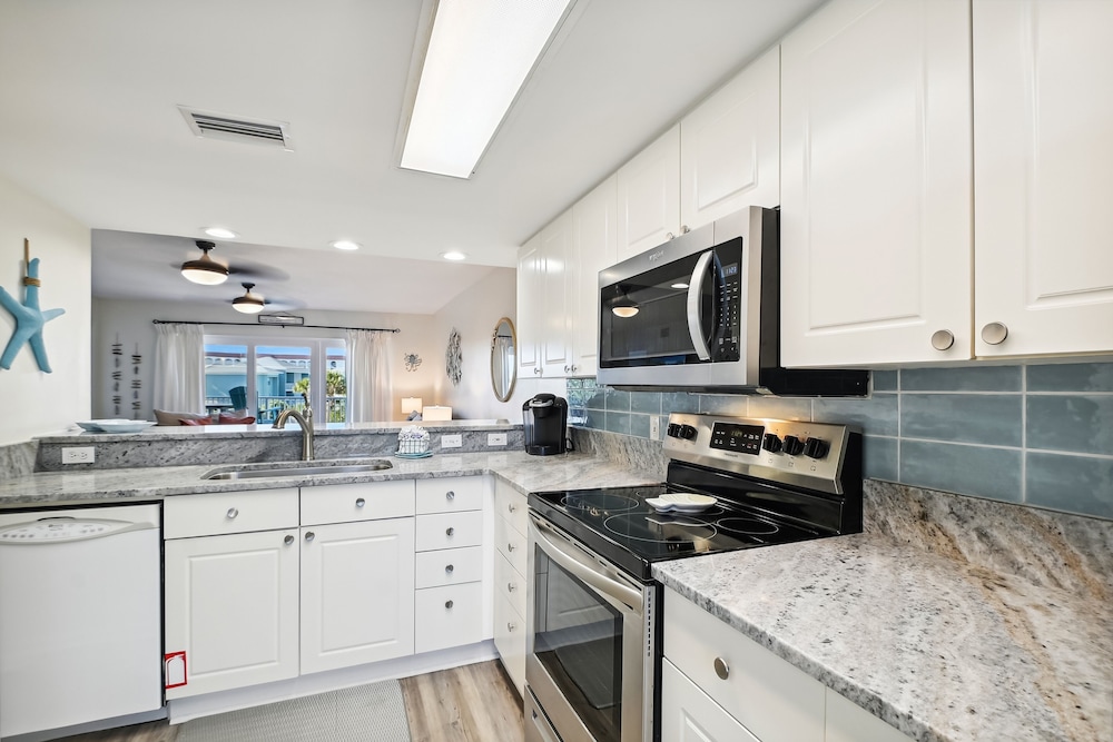 SeaCrest #313 Bright, Airy Coastal Vibes 2 Bedroom Condo by RedAwning view 5