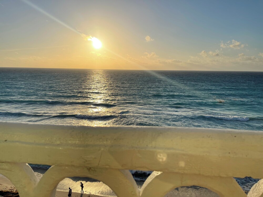 OvaCancun Apartments