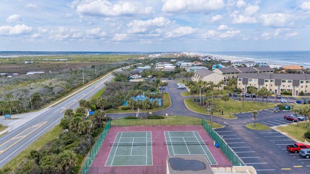 Blessed By The Sea Crescent Beach Activities 2 Bedroom Home