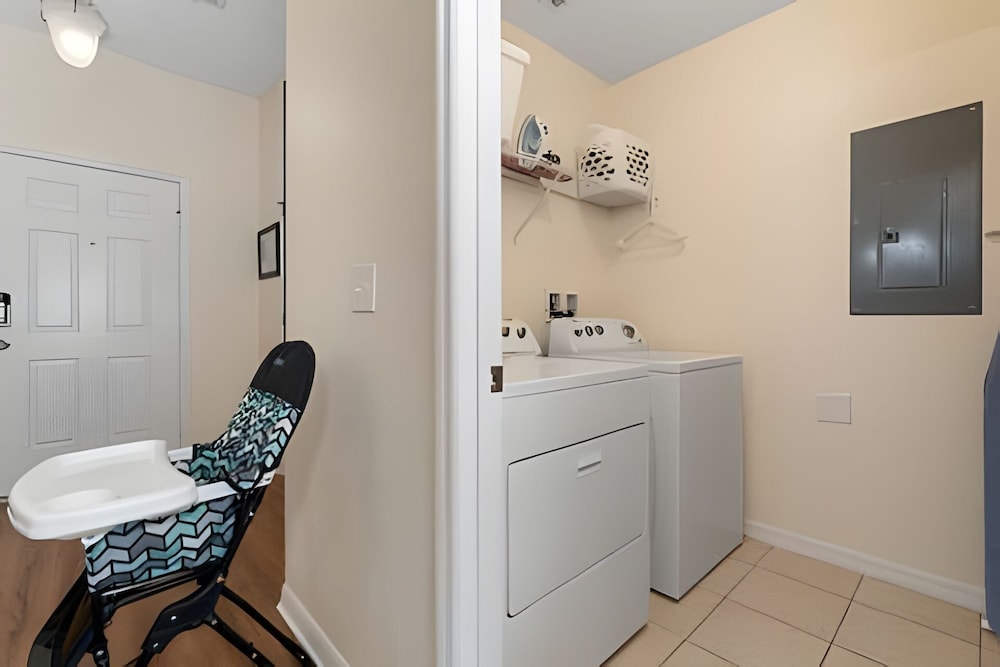 Bella Vida Cozy 3bd/3ba King Bed Private Pool