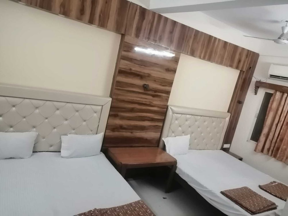 Hotel Pleasure