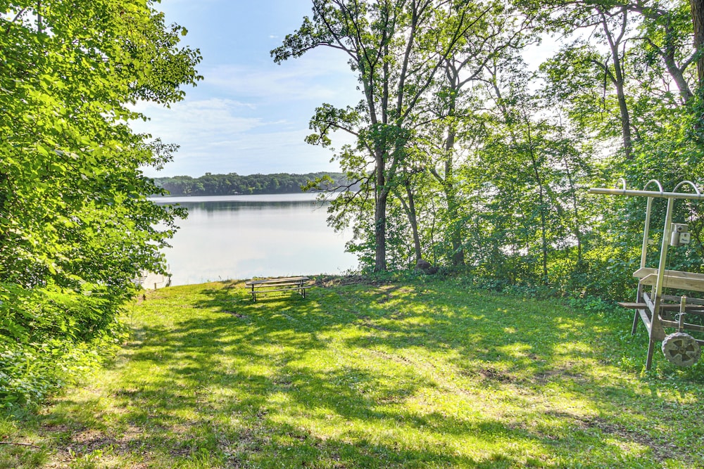 'elbow Lake Escape' w/ Dock in Underwood!