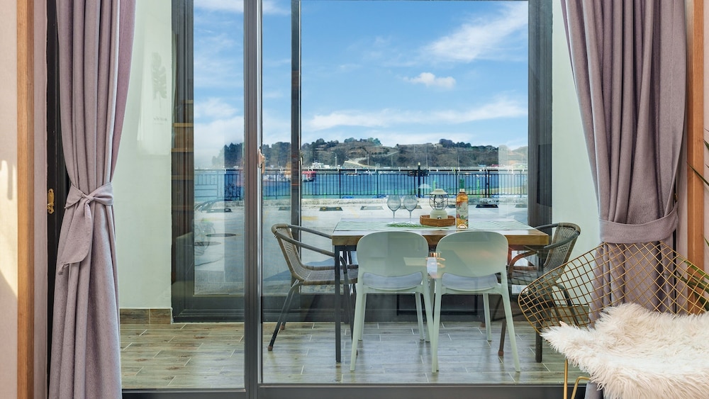 Yeosu Porrr Ocean View Pension