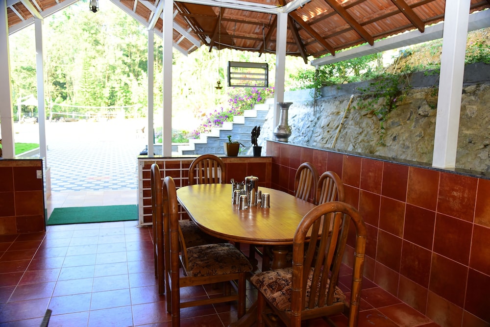 Kava Retreat by Z Vacations