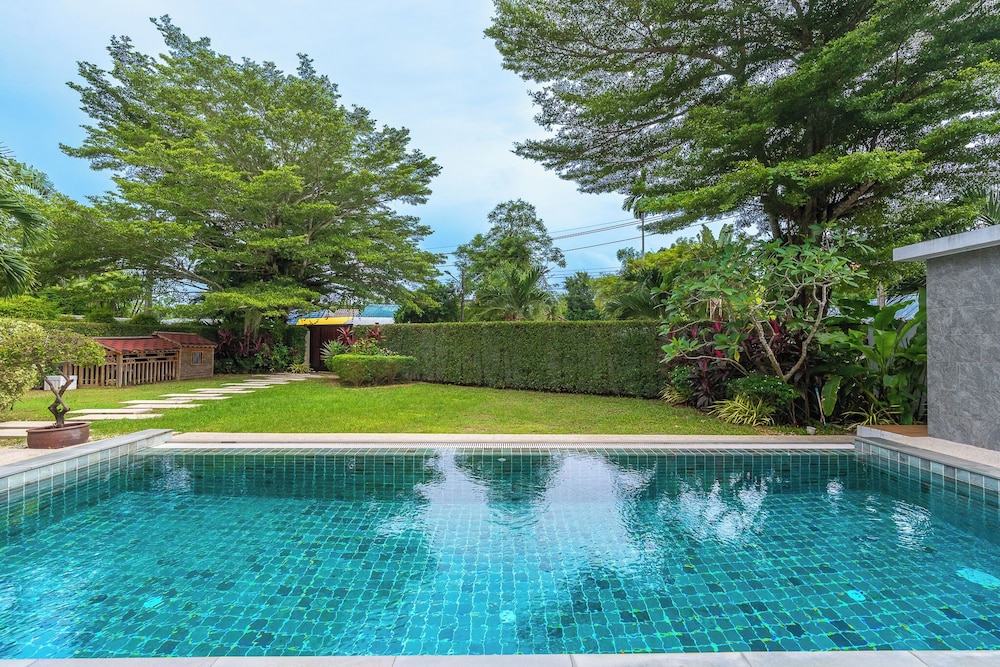 One of Phukets Best Villas V212