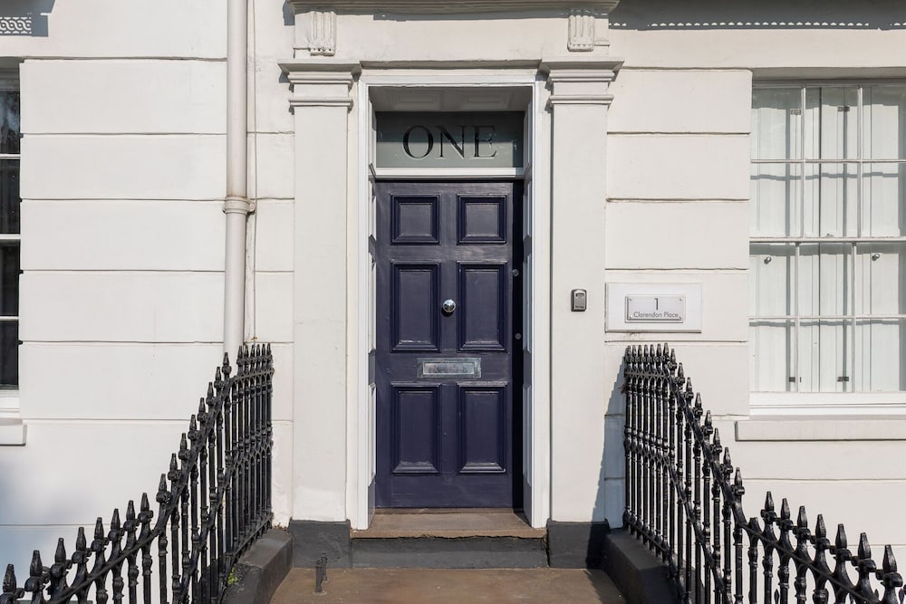 Stylish 5BD Townhouse in Leamington Spa