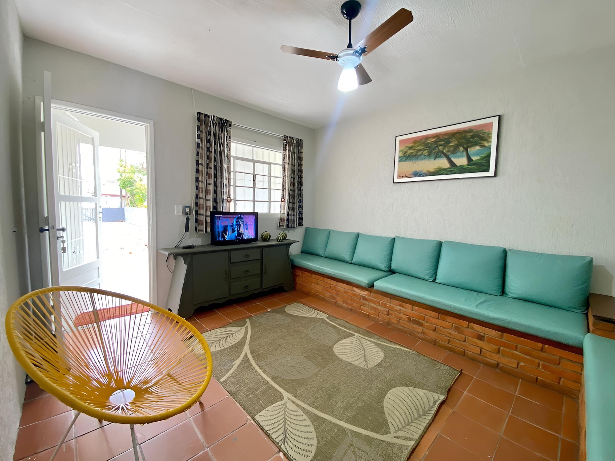 MON676 Casa ampla pimbolim e bilhar