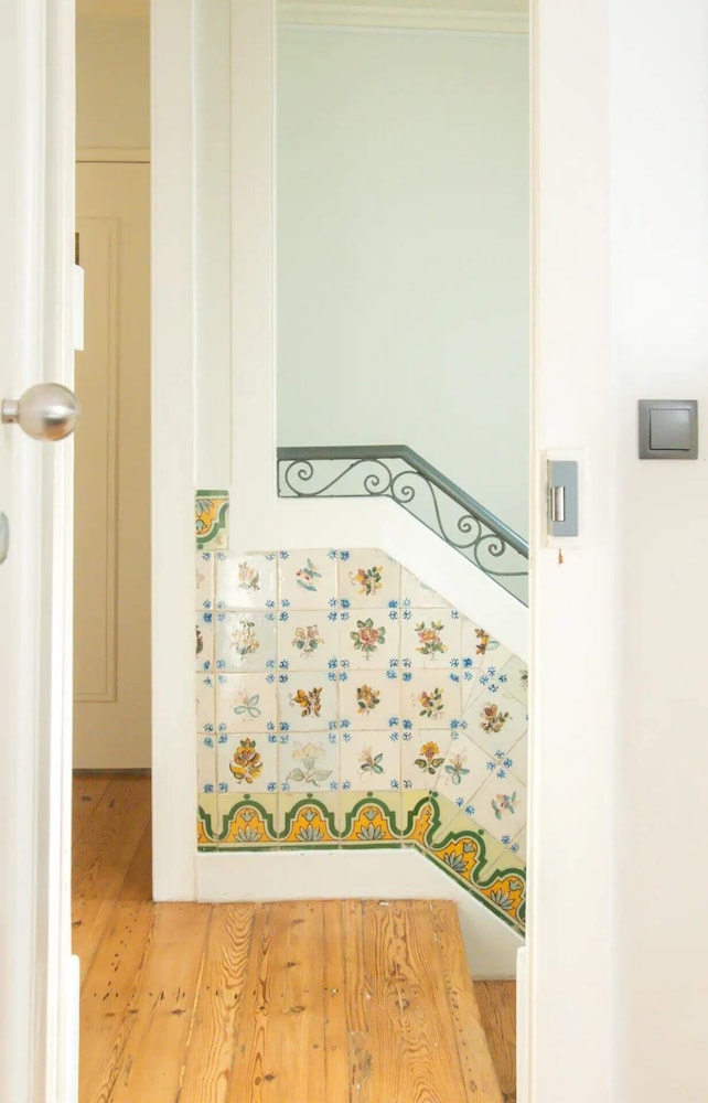 Cosy Little Bedroom in Lisbon view 2