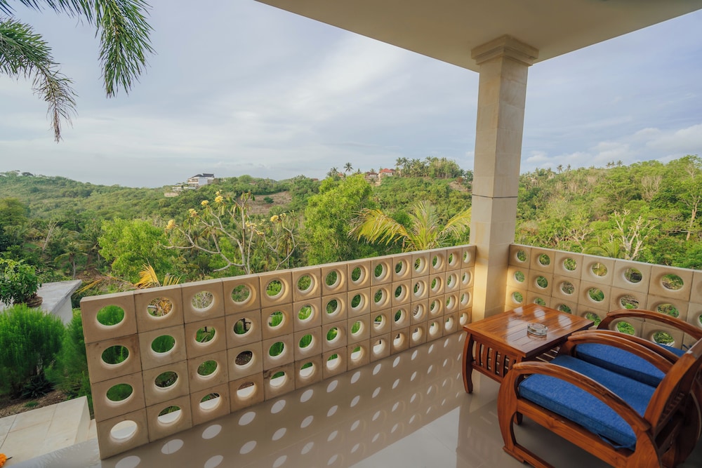Kelingking Paradise Suites Villa
