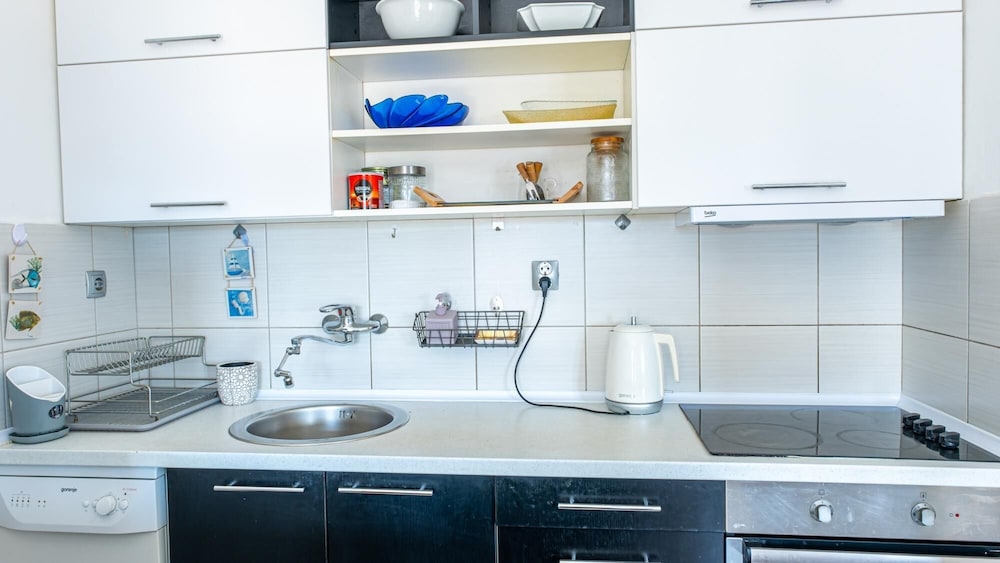 Sea View Flat w Terrace 9 min to Port in Tivat view 2
