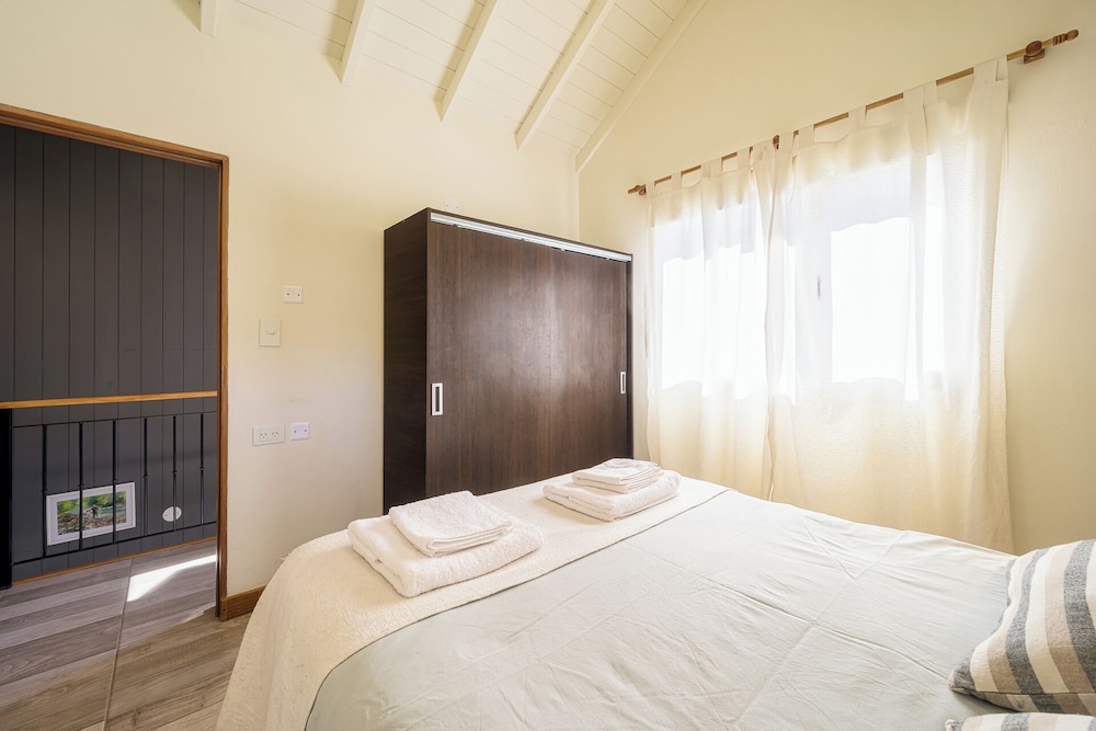 Cozy Mountain Cabins 5 min from Downtown SMA-CM by Apartments Bariloche