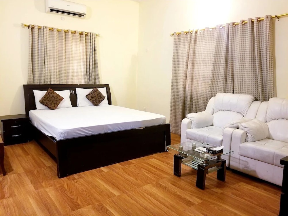 Executive Inn Guest House