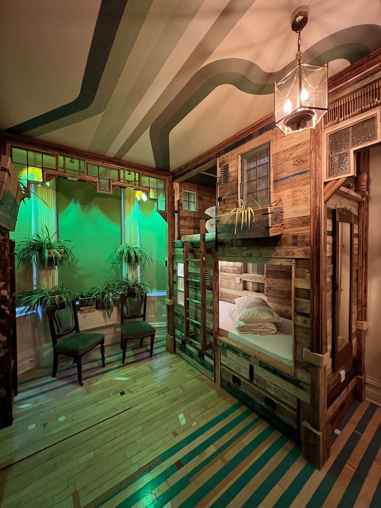 Art Hostel