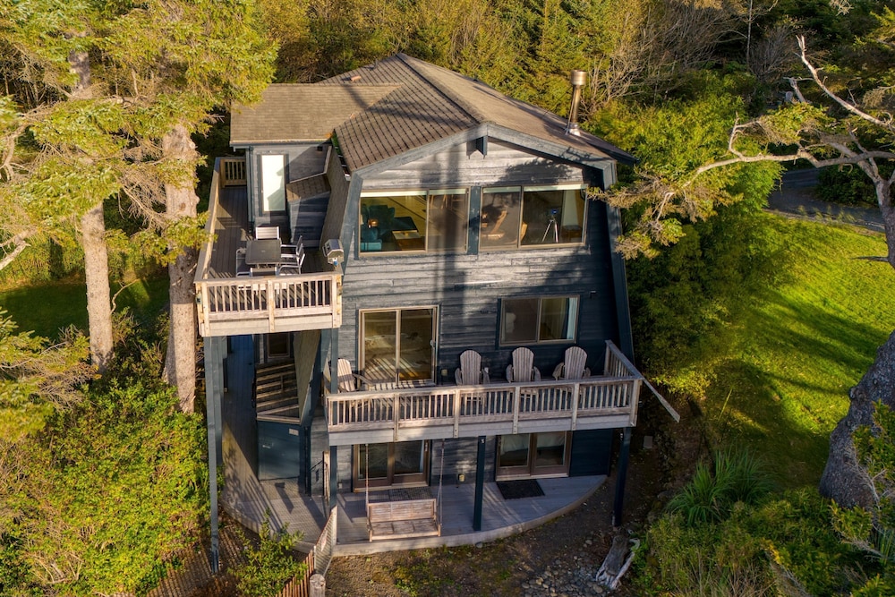 Cove Beach by Avantstay Stunning Ocean Views Designed for Groups