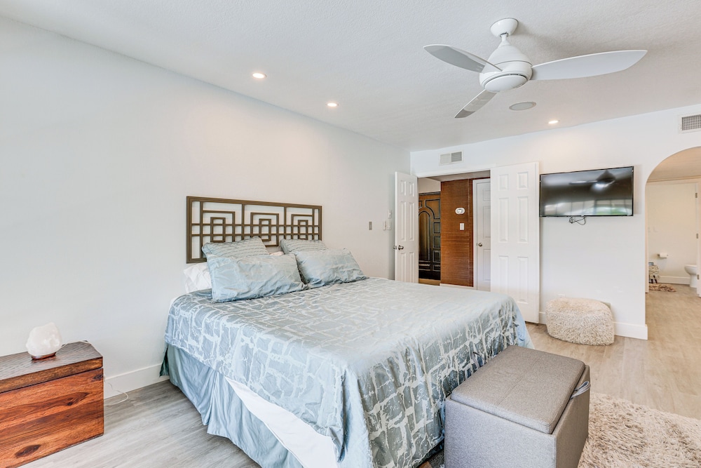 16 Mi to Dtwn: Phoenix Gem w/ Private Pool