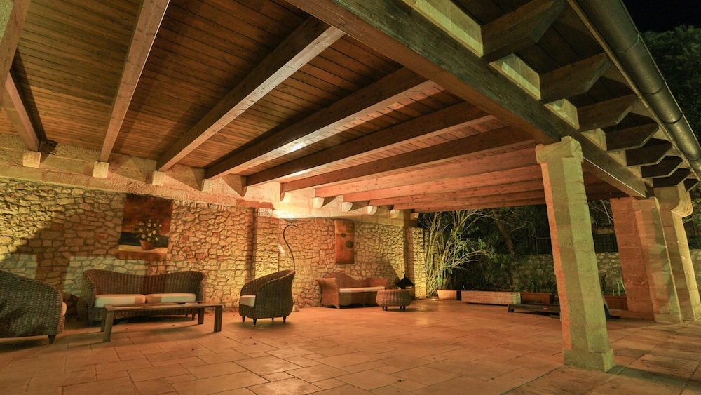 Photo 24