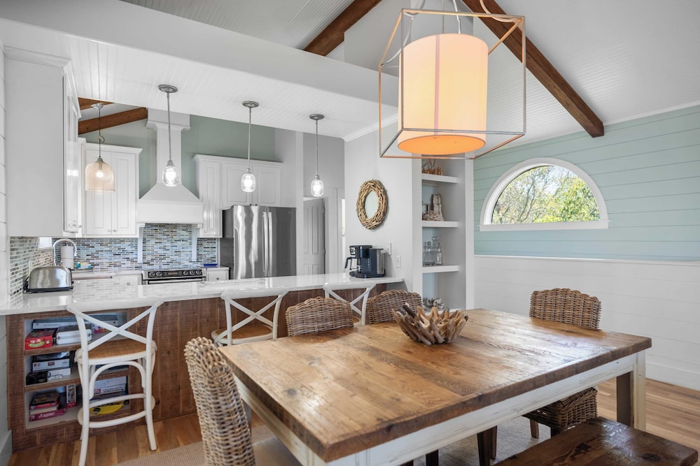 30A Beach House w/ Private Pool, Fire Pit, BBQ & Golf Cart to Rosemary Beach