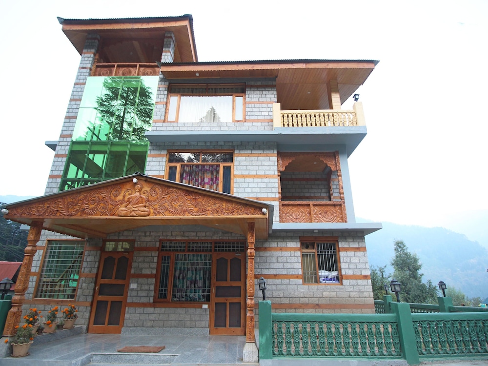 OYO 7373 Home Stay Nirvana Retreat
