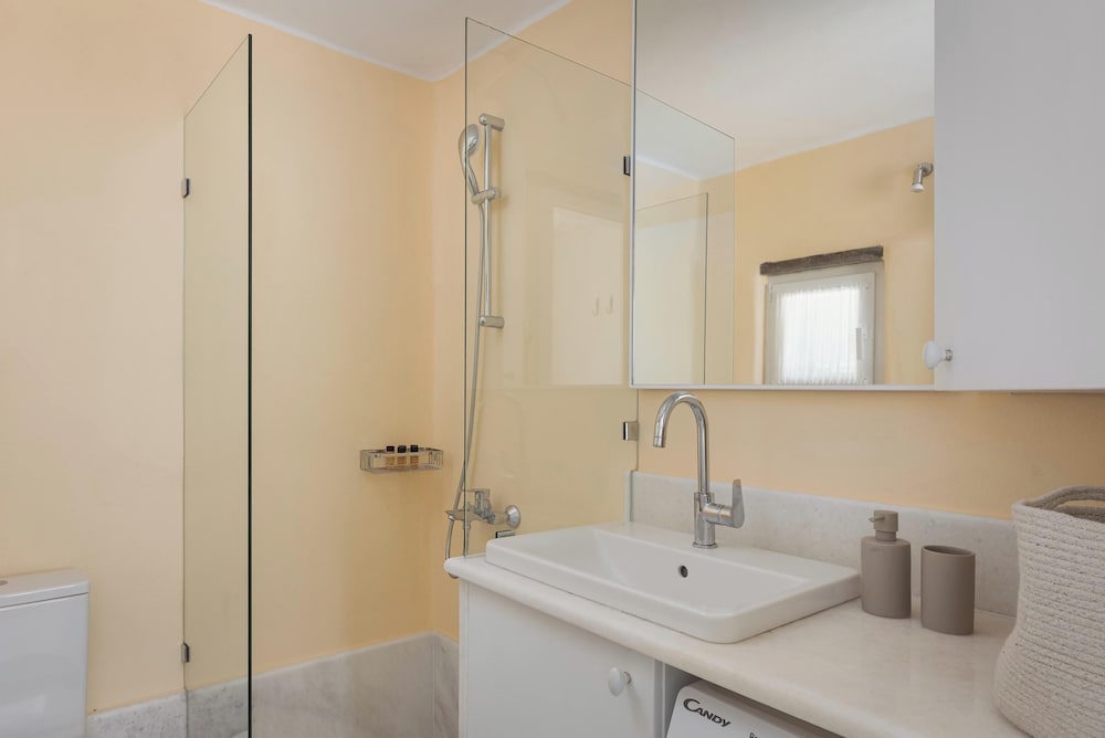 Morfes Luxury Apartments