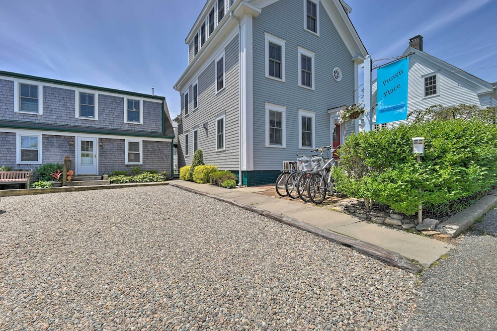 Provincetown Apartment, Steps to Commercial Street