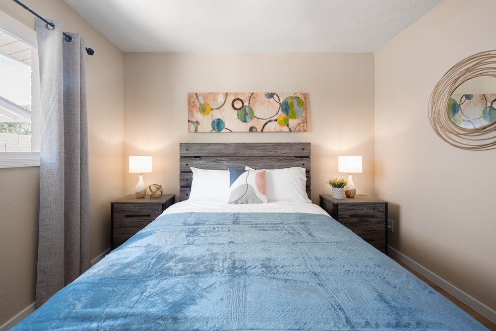 Blue Tides Getaway - Private Pool & Fire Pit