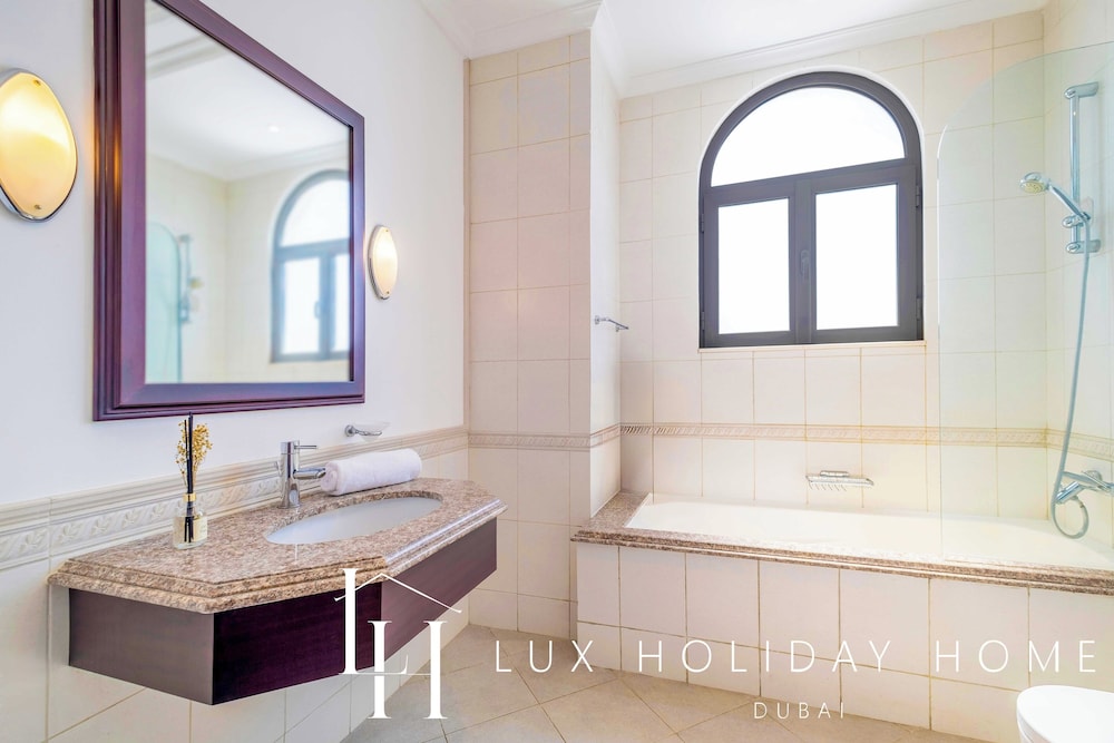 LUX The Ultimate Island Palm Villa