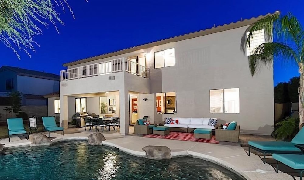 Dynamite By Signature Vacation Rentals