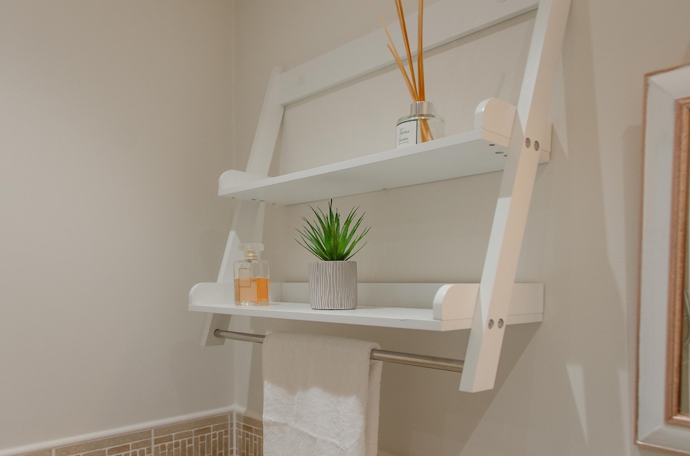 Modern 2-Bed Flat In Tavistock Centre
