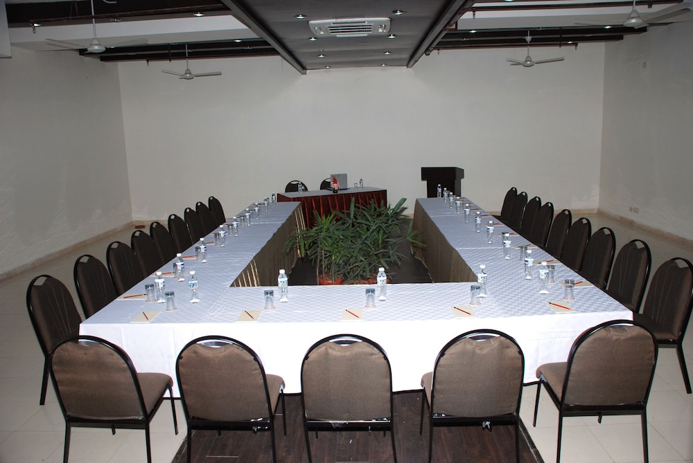 meeting & event spaces