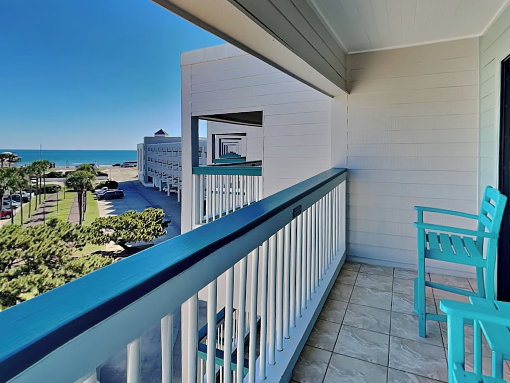 Casa Del Mar 350-front Facing