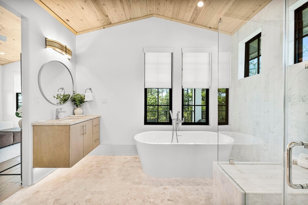 30A Beach House - Mia's Beach House