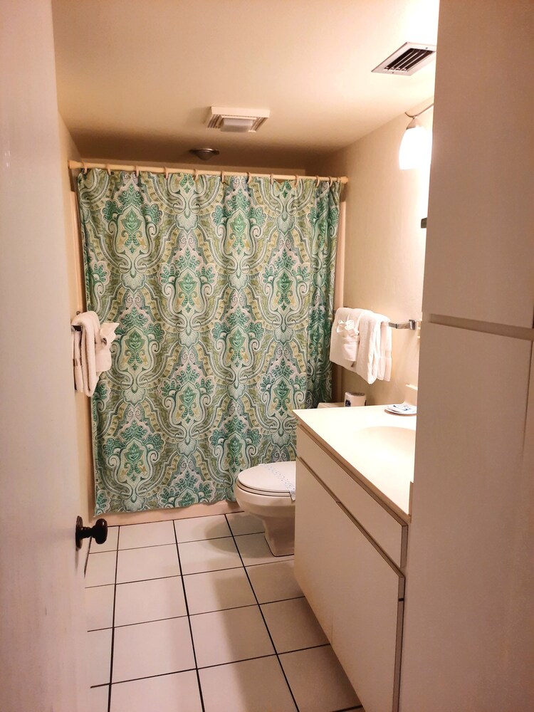 Sunset Beach 202 2 Bedroom Condo by RedAwning