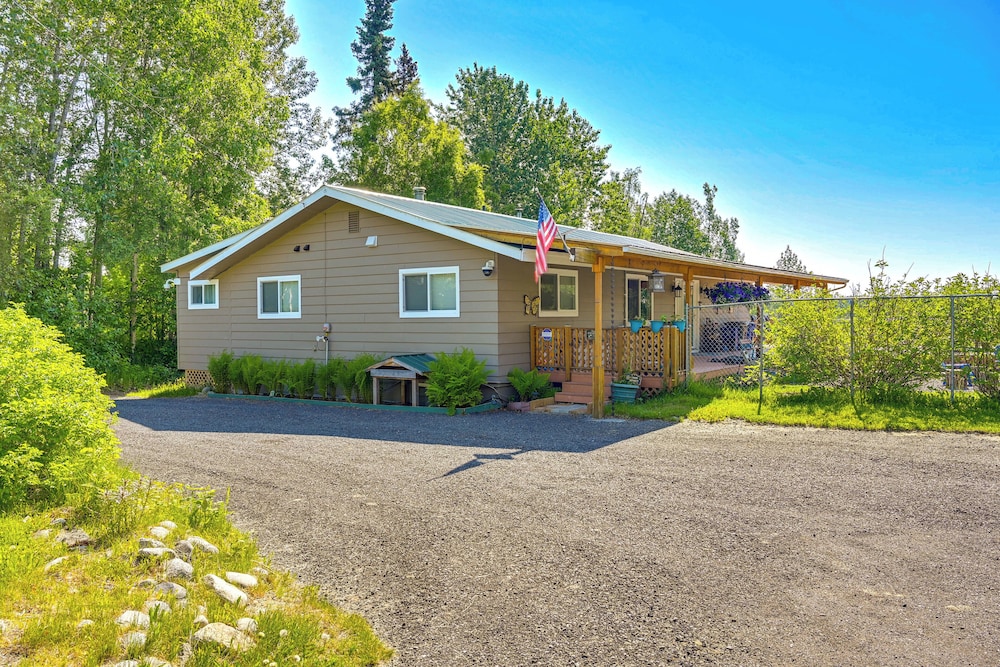 Spacious Kenai Vacation Rental w/ Lake Access! view 4