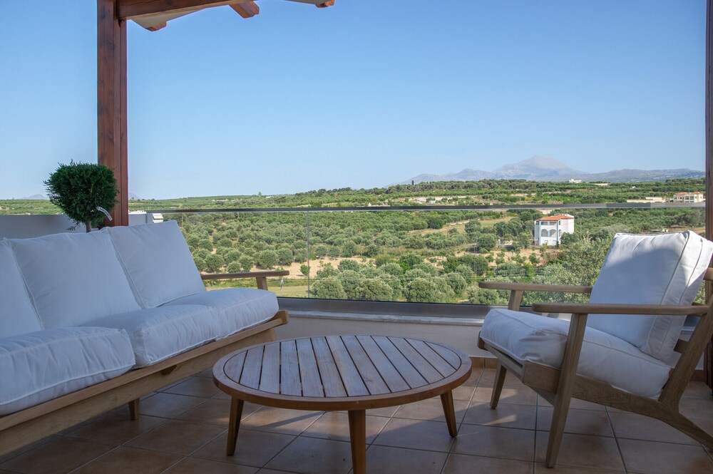 Foothills Blue Villa