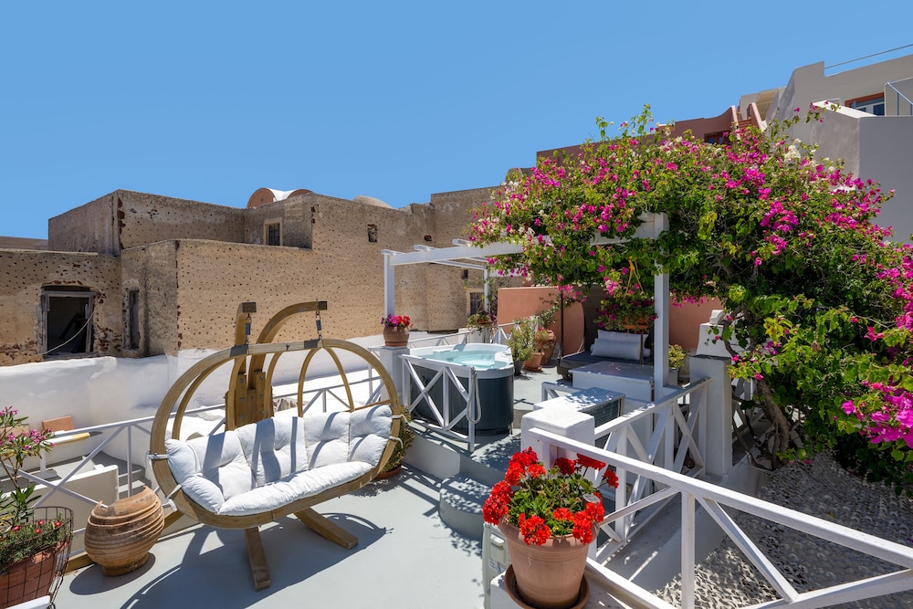 Santorini Paradise