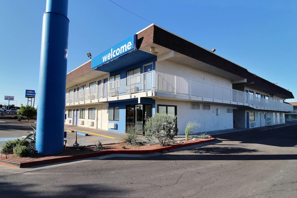 Motel 6 San Angelo, TX