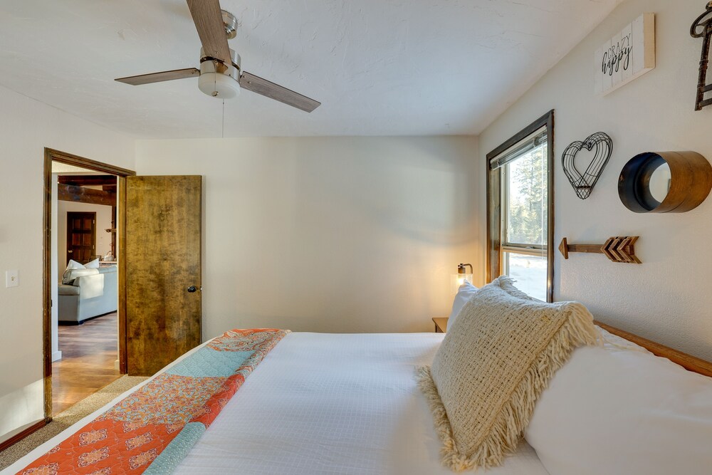Mccall Vacation Rental ~ 1 Mi to Payette Lake! view 2