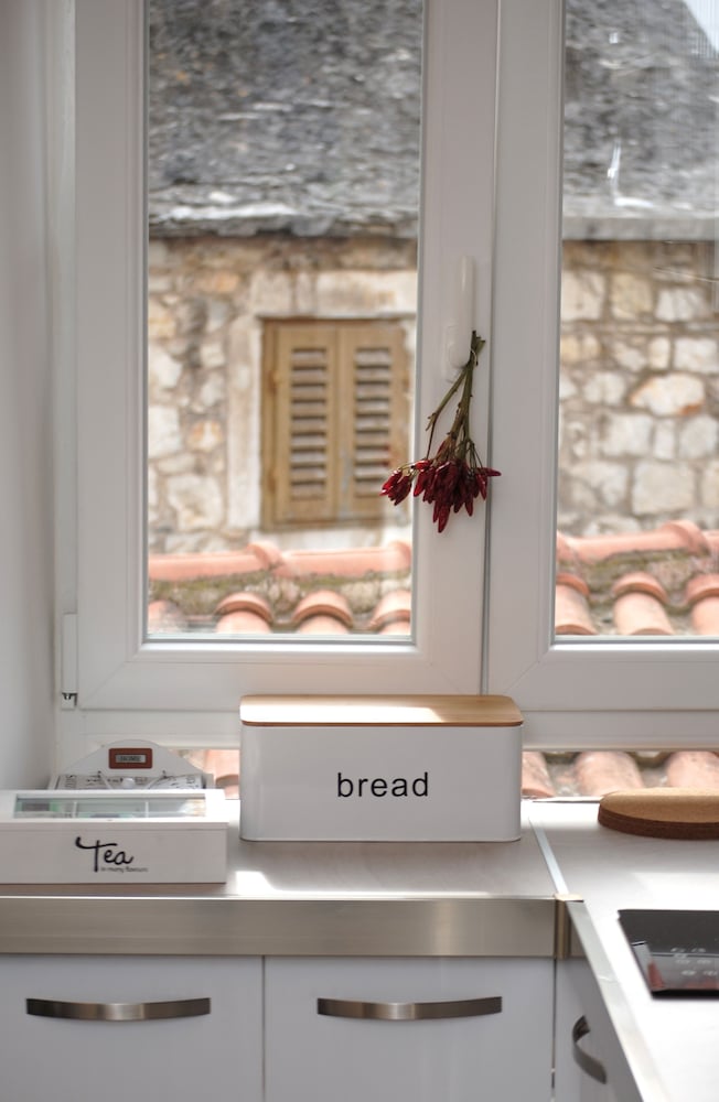 Apartments Kogo en Split — kitchen