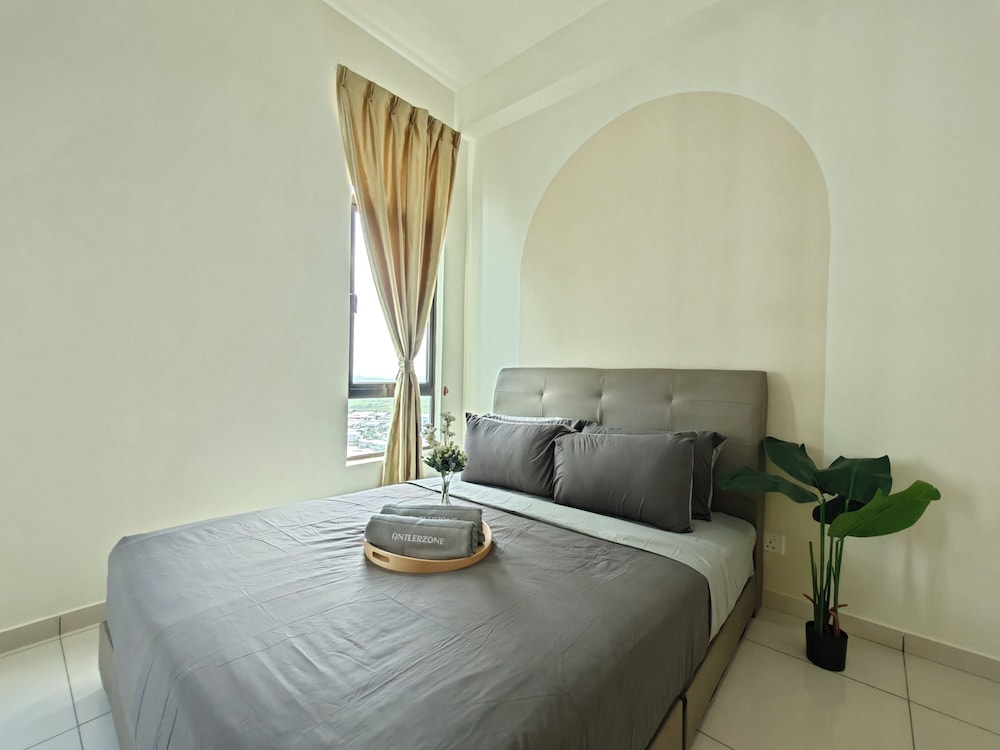Kempas Dsummit Residences by Antlerzone