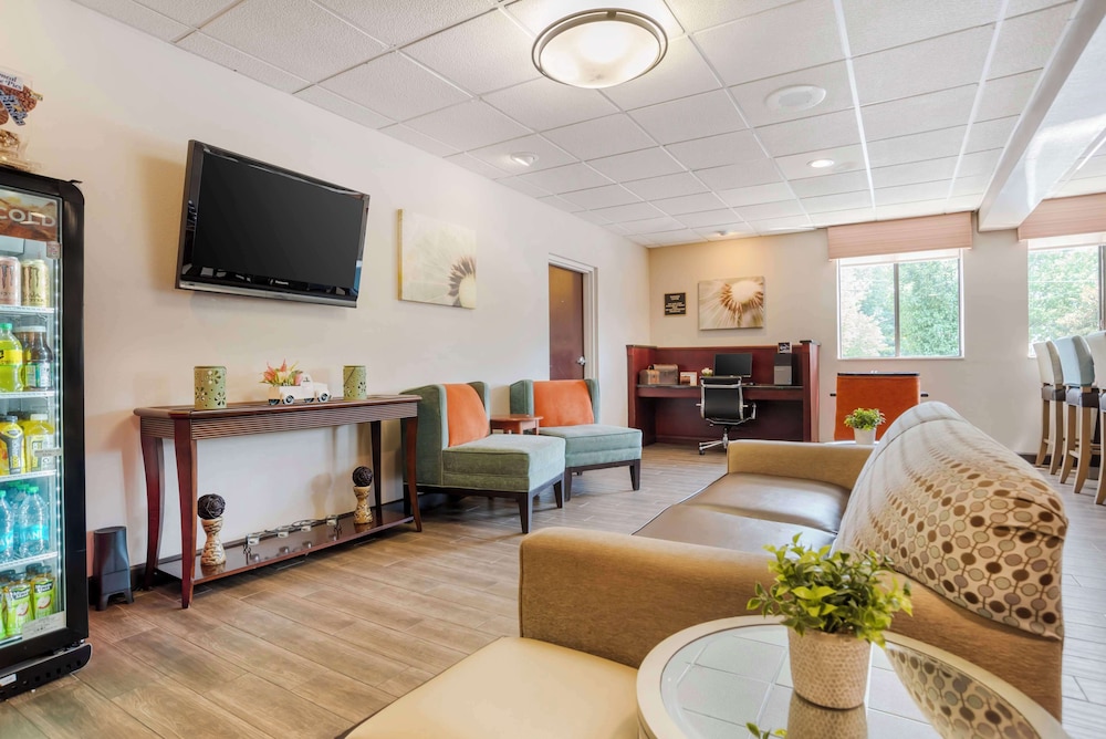 Birmingham Vacations - Best Western Plus Oak Mountain Inn - Property Image 2