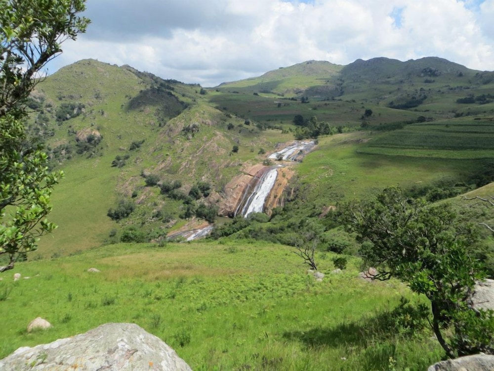 Sobantu Guestfarm  and Backpackers