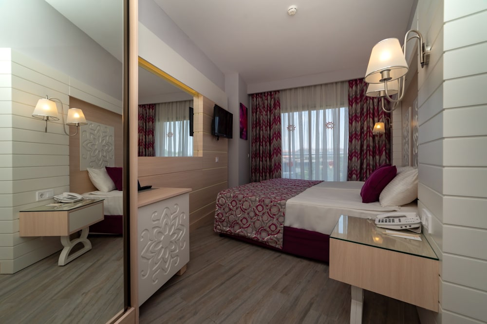Sunmelia Beach Resort Hotel & Spa